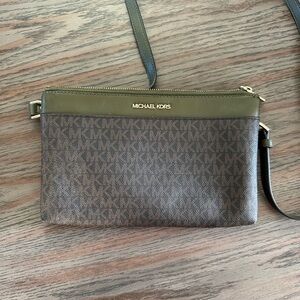 Michael Kors Crossbody